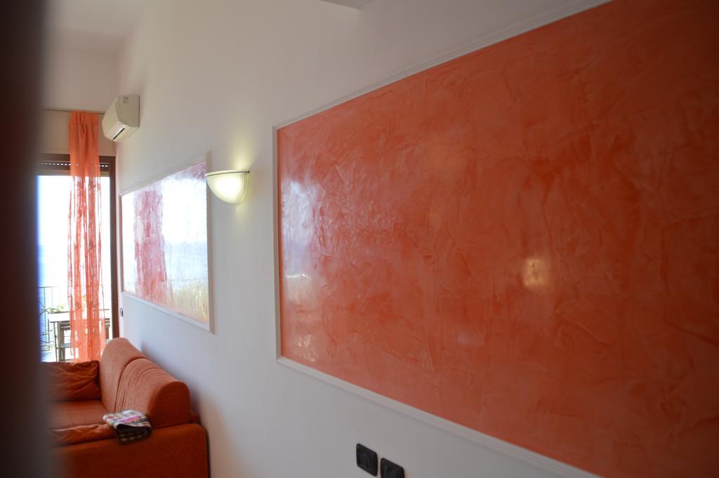 Riva Beach Apartment Рива-Лигуре Экстерьер фото