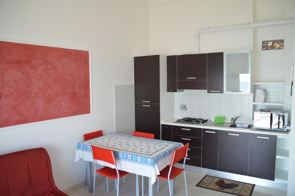 Riva Beach Apartment Рива-Лигуре Экстерьер фото